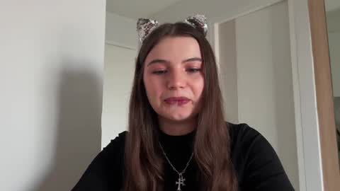Lina online show from 12.31.24
