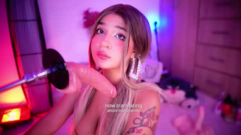 Snapshot of cherrygh_ chatting on 12.05.25 Cherry online show from 12.05.25