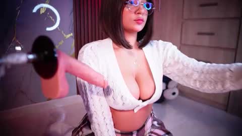 Snapshot of cherrygh_ chatting on 03.17.26 Cherry online show from 03.17.26