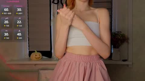 Snapshot of cherrypepperkiss chatting on 10.29.25 Lysia online show from 10.29.25