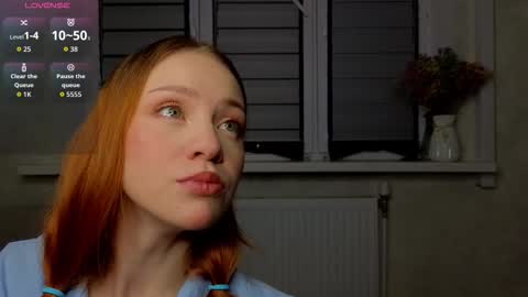 Snapshot of cherrypepperkiss chatting on 11.08.25 Lysia online show from 11.08.25