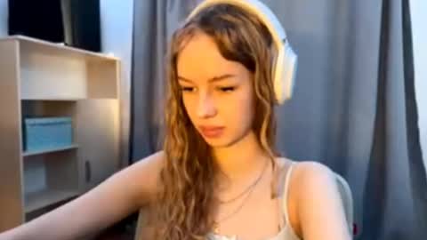 Evie online show from 11.03.25