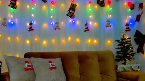 Snapshot of cherylbutler chatting on 12.20.24 Cheryl online show from 12.20.24