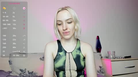 Snapshot of cherylmason chatting on 01.06.25 Cheryl online show from 01.06.25