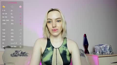 Snapshot of cherylmason chatting on 02.19.25 Cheryl online show from 02.19.25