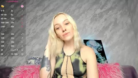 Snapshot of cherylmason chatting on 09.17.25 Cheryl online show from 09.17.25