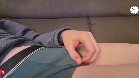 Snapshot of chezmonsieur_g chatting on 01.18.26 Grey online show from 01.18.26