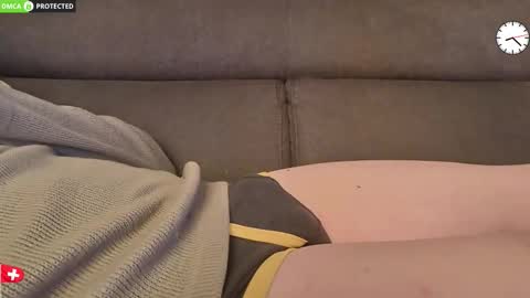 Snapshot of chezmonsieur_g chatting on 02.16.26 Grey online show from 02.16.26