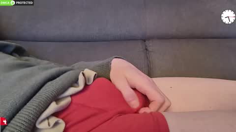 Snapshot of chezmonsieur_g chatting on 02.18.26 Grey online show from 02.18.26