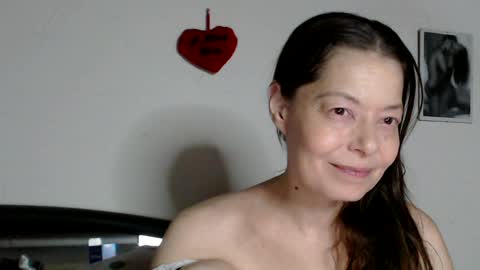 Snapshot of chiara177 chatting on 04.05.26 Chiara online show from 04.05.26