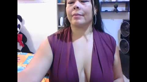 Snapshot of chiarafioree chatting on 01.17.25 ChiaraFioree online show from 01.17.25