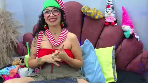 Snapshot of chiarajjones chatting on 12.03.25 CHIARA online show from 12.03.25