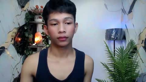 chick_renz online show from 10.10.25