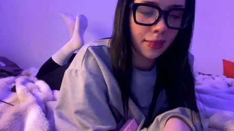 Snapshot of chiekodavanzo chatting on 04.19.26 Becky online show from 04.19.26