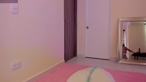 Snapshot of chihiro_11 chatting on 12.17.25 chihiro_11 online show from 12.17.25