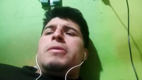 Snapshot of chilehot28 chatting on 12.17.25 chilehot28 online show from 12.17.25