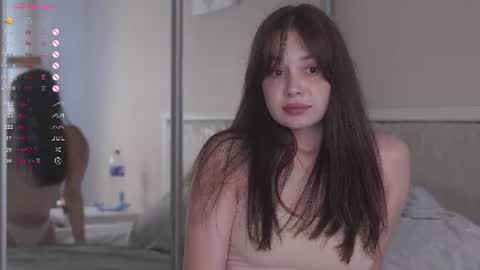 Nicole online show from 07.12.26