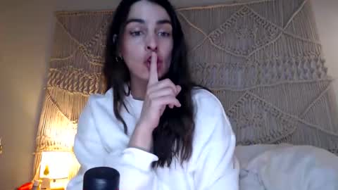 Snapshot of chillwithcamii chatting on 03.16.26 yoursensualparadise online show from 03.16.26