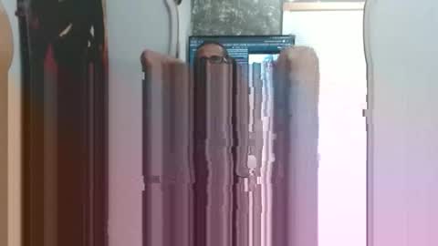 Snapshot of chitwnhustler chatting on 12.31.24 SpunHung online show from 12.31.24