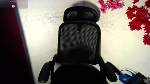 Snapshot of chleo_rosse chatting on 06.15.26 chleo_rosse online show from 06.15.26