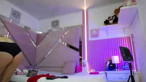 Chloe  online show from 05.29.26