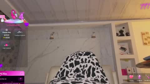 chloe_cooperr online show from 04.21.26