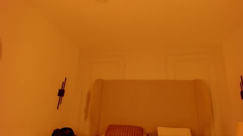 Chloe online show from 12.17.25