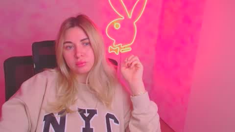 Chloe online show from 11.24.25