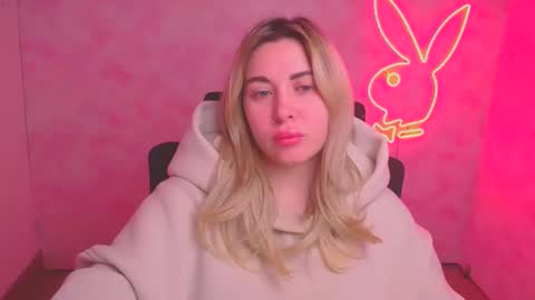 Chloe online show from 11.29.25