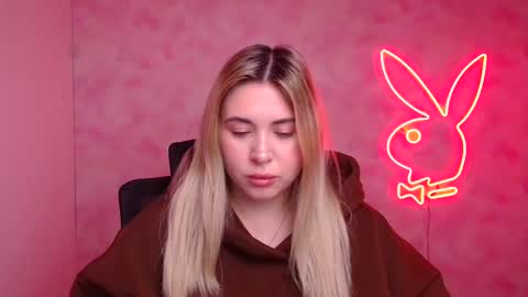 Chloe online show from 12.01.25