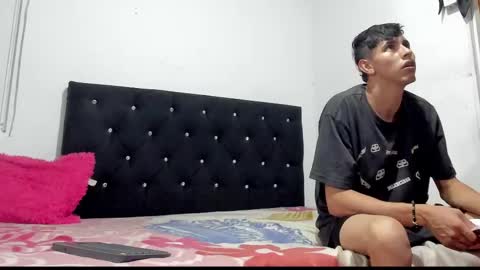 Snapshot of chloe_evanx_ chatting on 02.11.25 Chloe Evanx  online show from 02.11.25