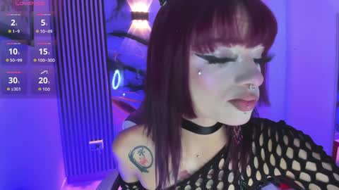 chloe_jacksonn online show from 04.02.26