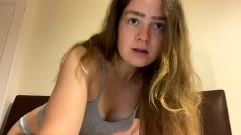 Snapshot of chloe_lovesit chatting on 08.02.26 Chloe online show from 08.02.26