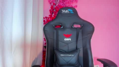 Chloe Miller  online show from 12.23.25