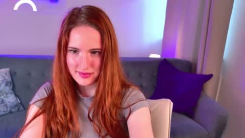 Snapshot of chloeaster chatting on 06.25.26 Chloe online show from 06.25.26