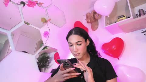 Chloe  online show from 02.15.25