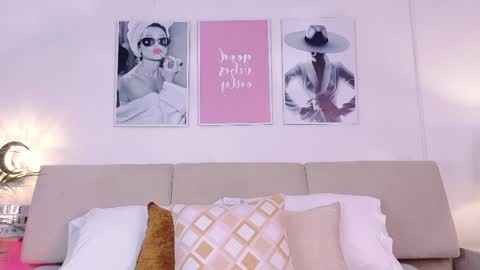 chloeferreira online show from 04.09.26