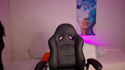 Snapshot of chloekitty_69 chatting on 11.19.25 Melisa online show from 11.19.25