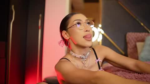 chloemin_ online show from 02.25.26