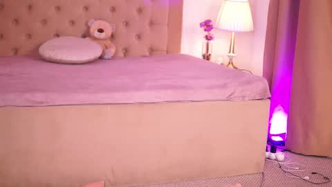 Chlo online show from 11.15.25