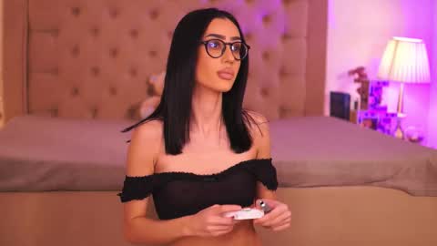 Chlo online show from 02.22.26