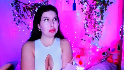 Snapshot of chloericci chatting on 12.13.25 ChloeRicci online show from 12.13.25