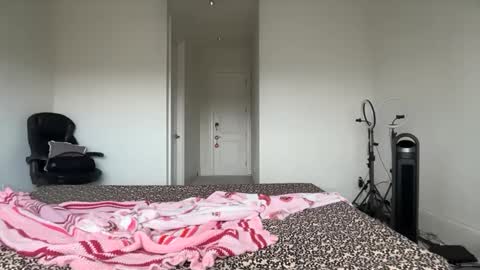 chloeros3e online show from 09.09.25