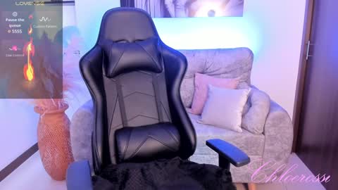 Laura online show from 12.13.24