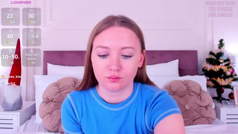 Snapshot of chloesug chatting on 01.14.25 Chloe online show from 01.14.25