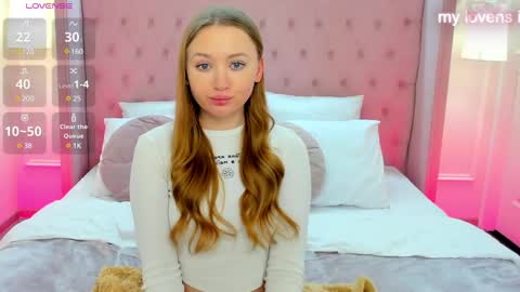 Snapshot of chloesug chatting on 02.11.25 Chloe online show from 02.11.25