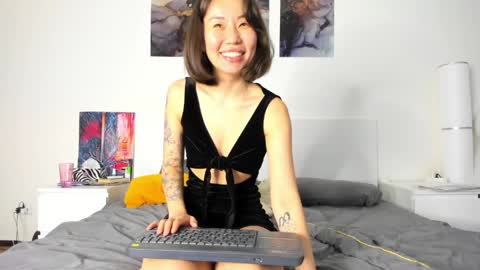 ChloeTaya online show from 04.04.26