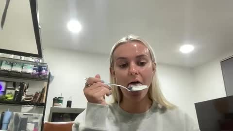 Chloe Babe online show from 01.11.26