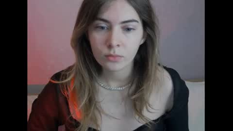 chloi_hes online show from 12.22.24