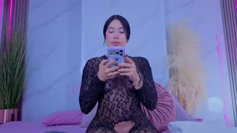 Snapshot of chlooee_ chatting on 04.27.26 Chlooe online show from 04.27.26